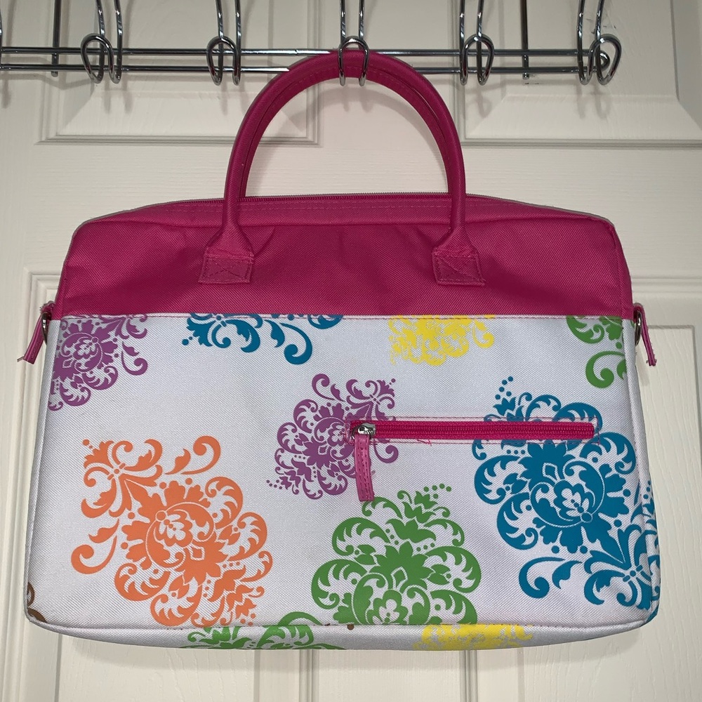 Laptop carry case